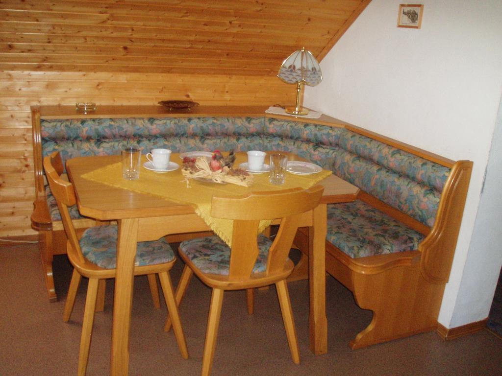 Appartement Pension Grasser Bad Kleinkirchheim Habitación foto