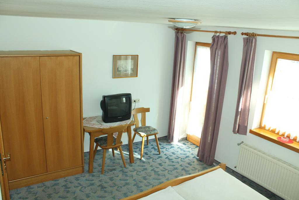 Appartement Pension Grasser Bad Kleinkirchheim Habitación foto