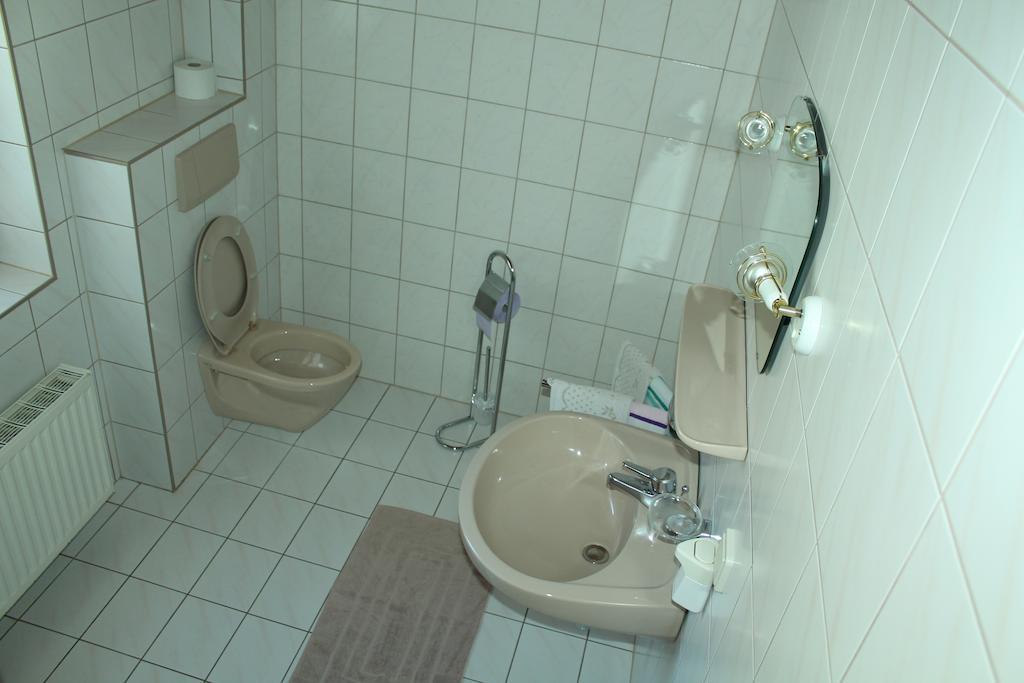 Appartement Pension Grasser Bad Kleinkirchheim Habitación foto